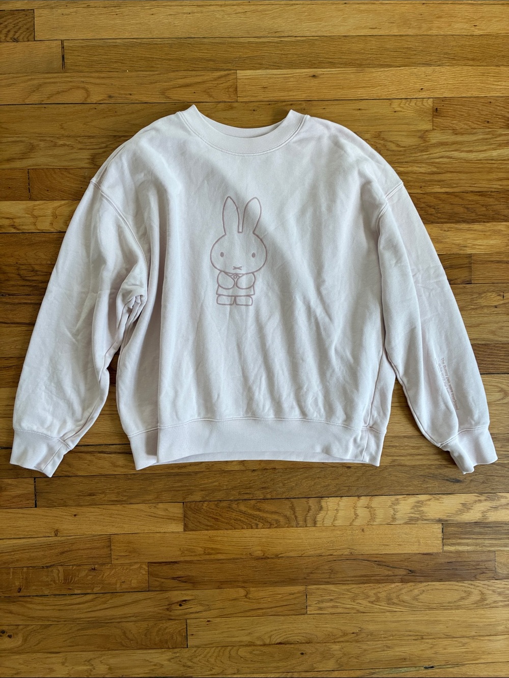 Uniqlo x Miffy in Bloom Crewneck Sweatshirt XL Graphic Light Pink Oversized Boxy